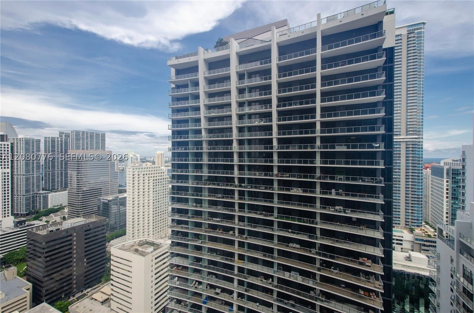1000 Brickell Plz 4207 Property Photo 8