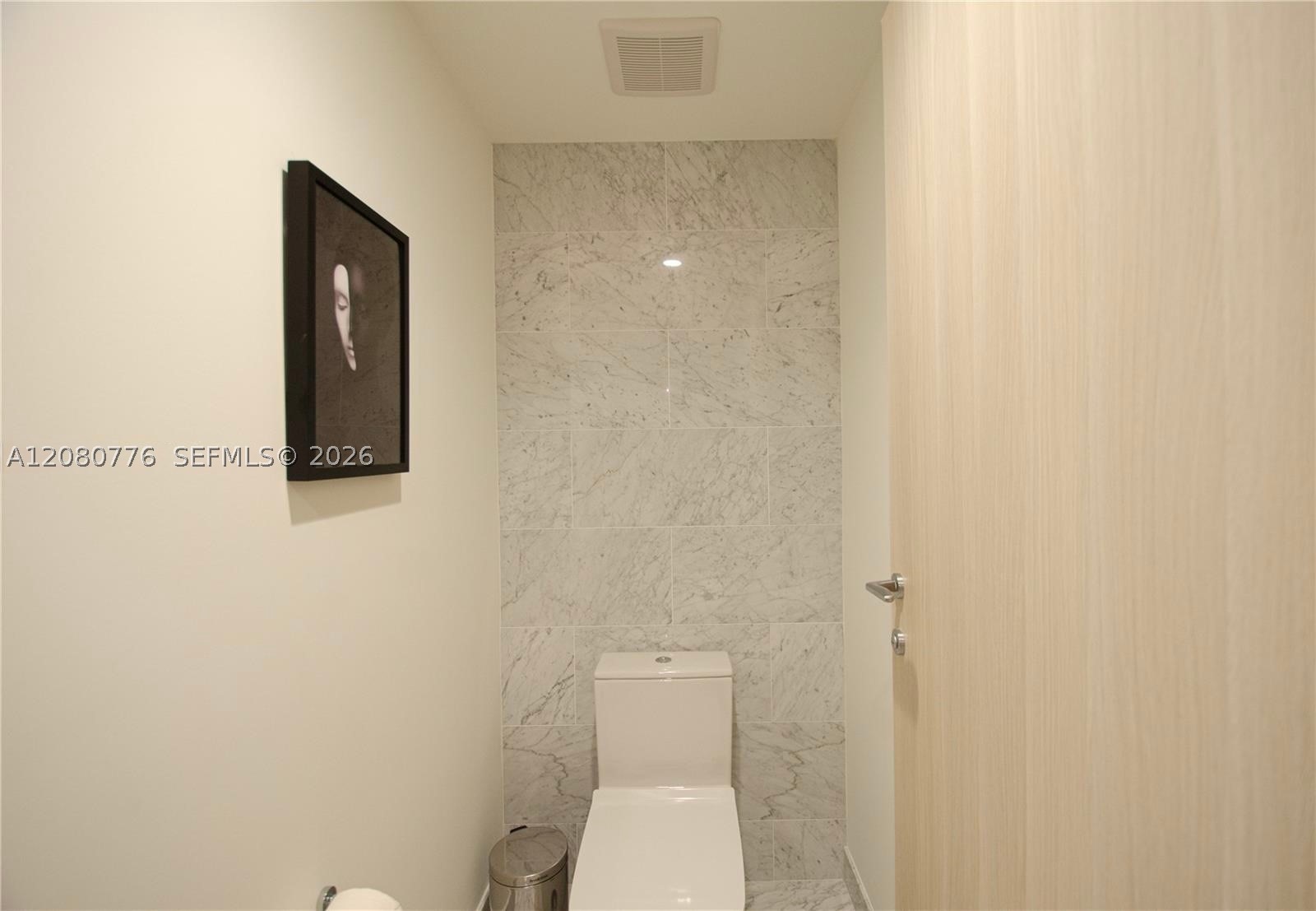 1000 Brickell Plz 4207 Property Photo 15