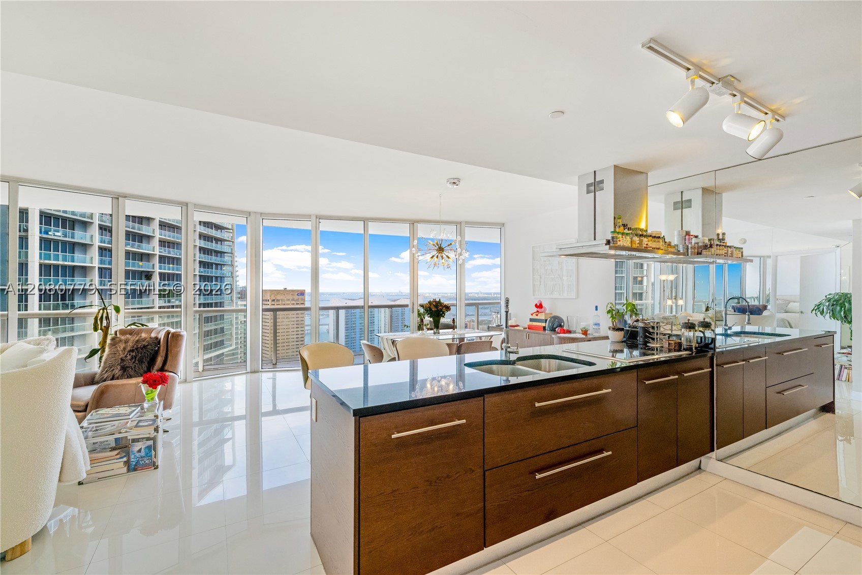 495 Brickell Ave 4704 Property Photo 1