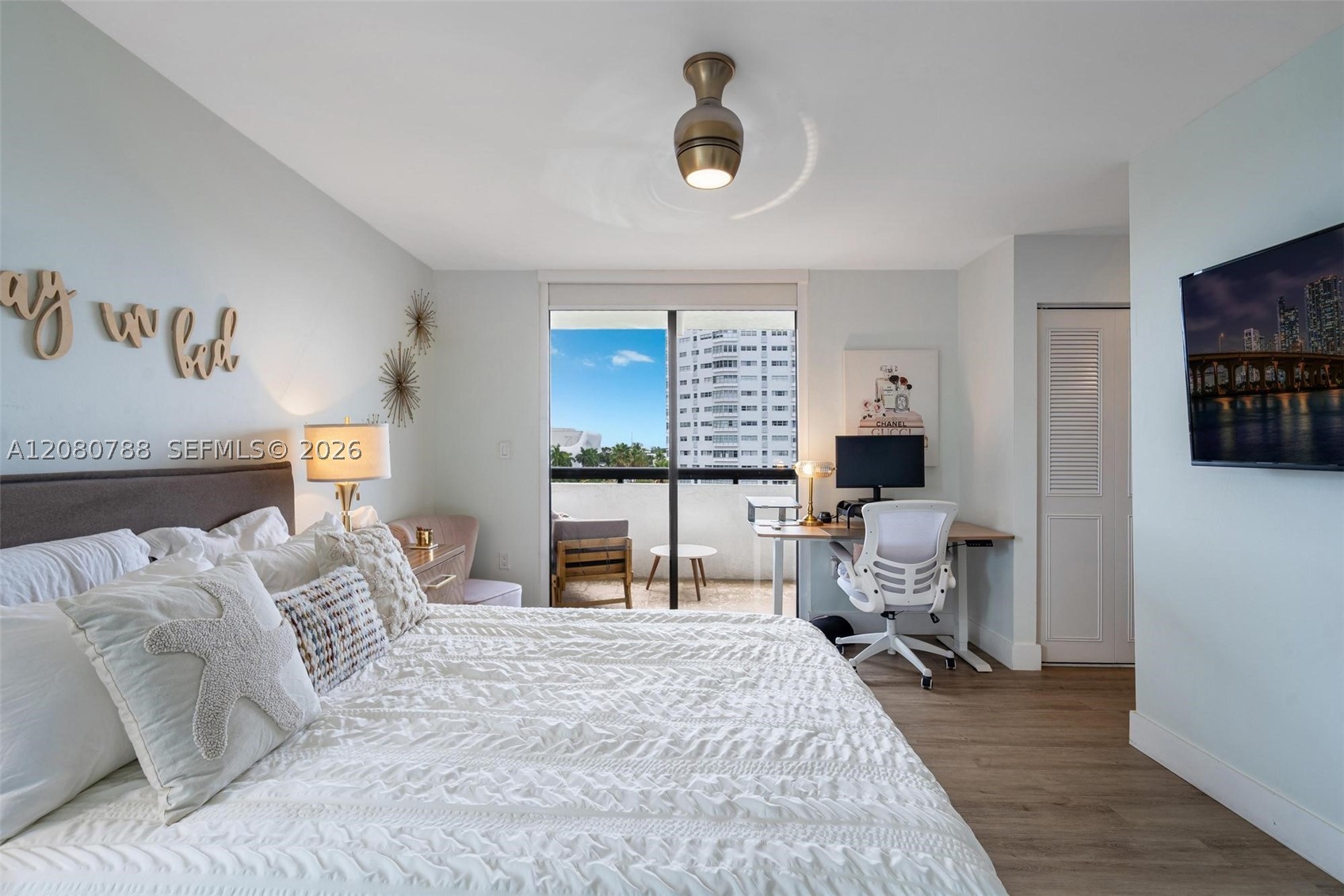 1775 Washington Ave 6e Property Photo 11