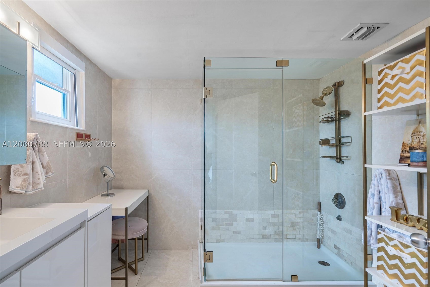 1775 Washington Ave 6e Property Photo 12
