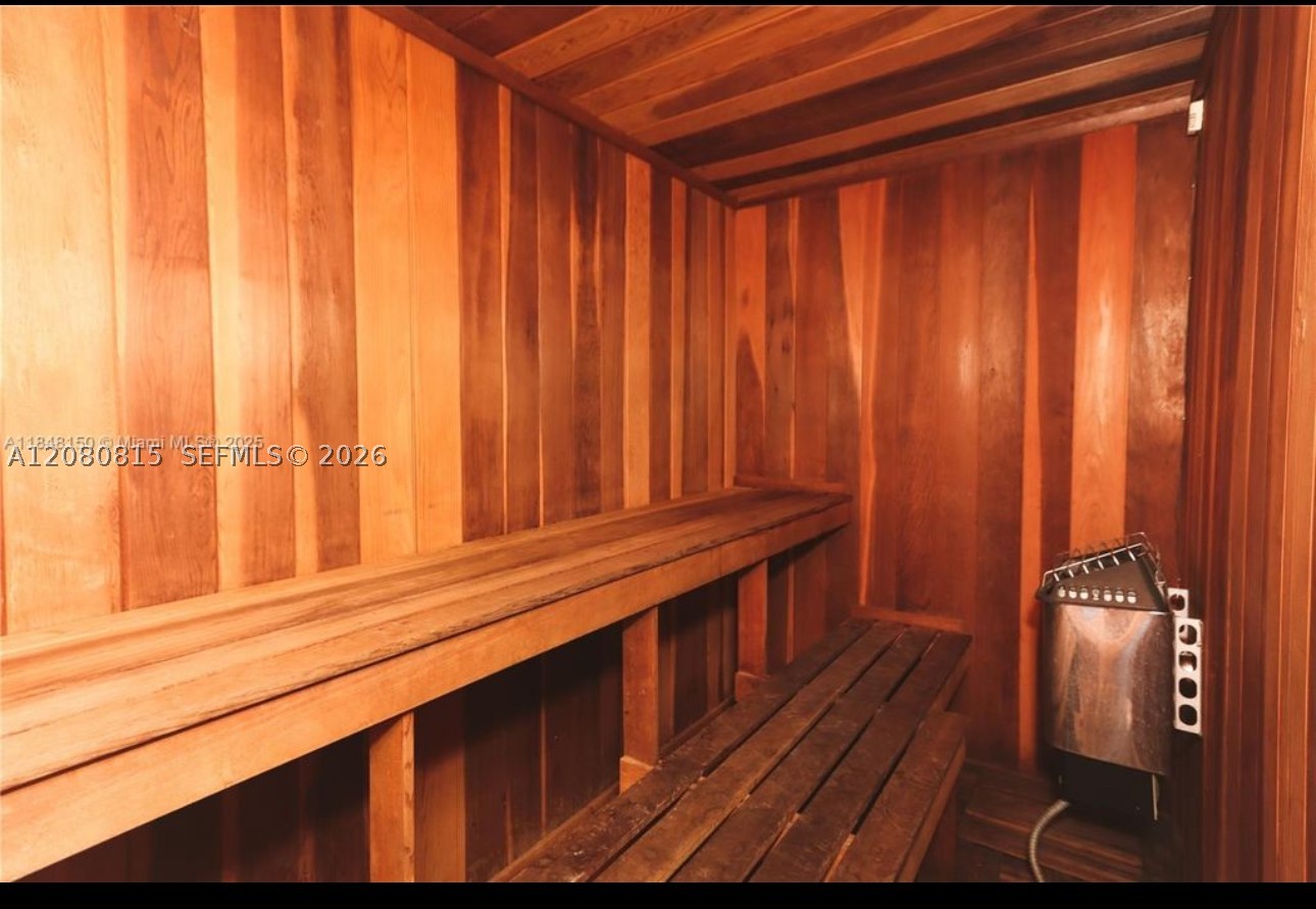 6900 Bay Dr 6b Property Photo 29
