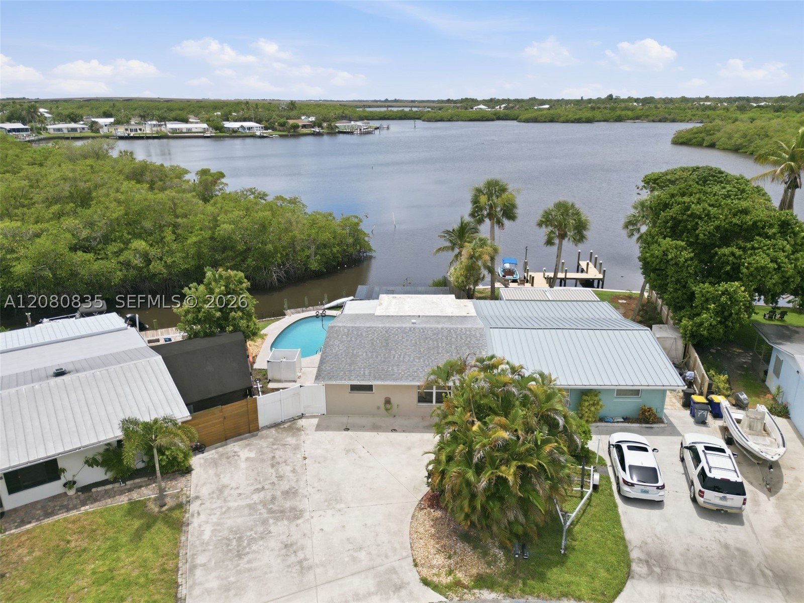 70 Sw Hideaway Pl Property Photo 4