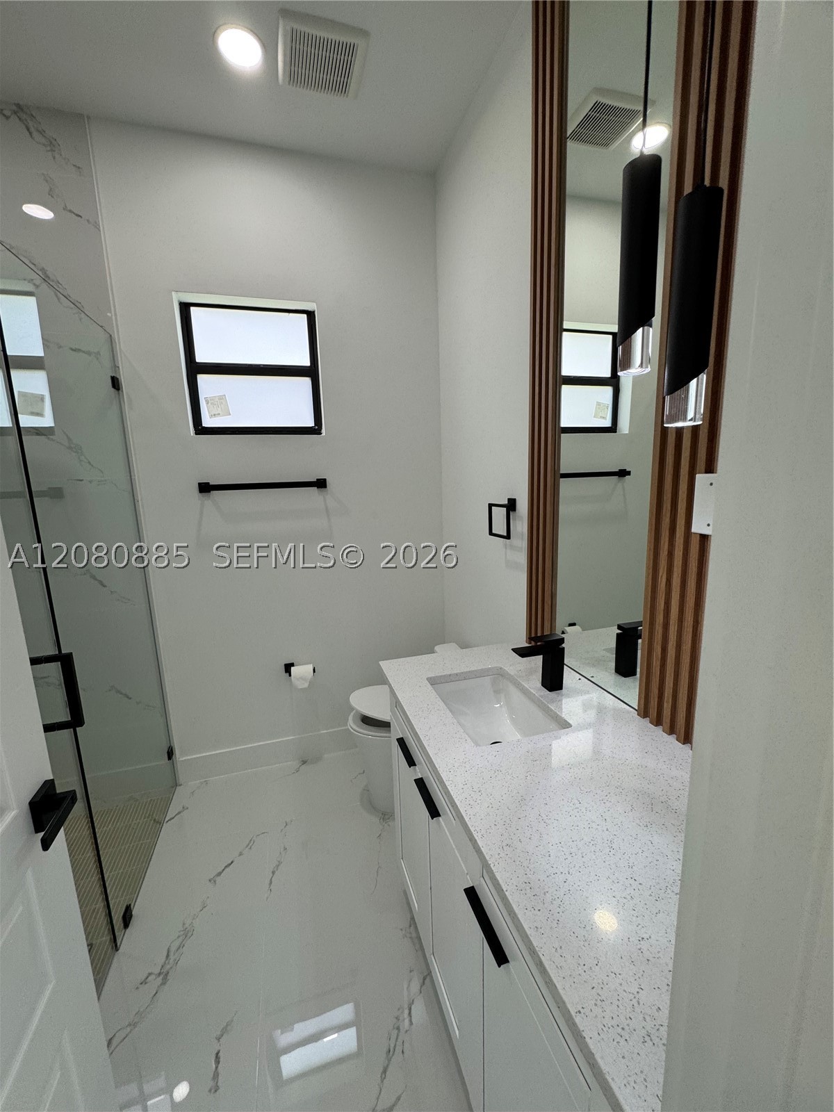 842 Nina Ave Property Photo 15
