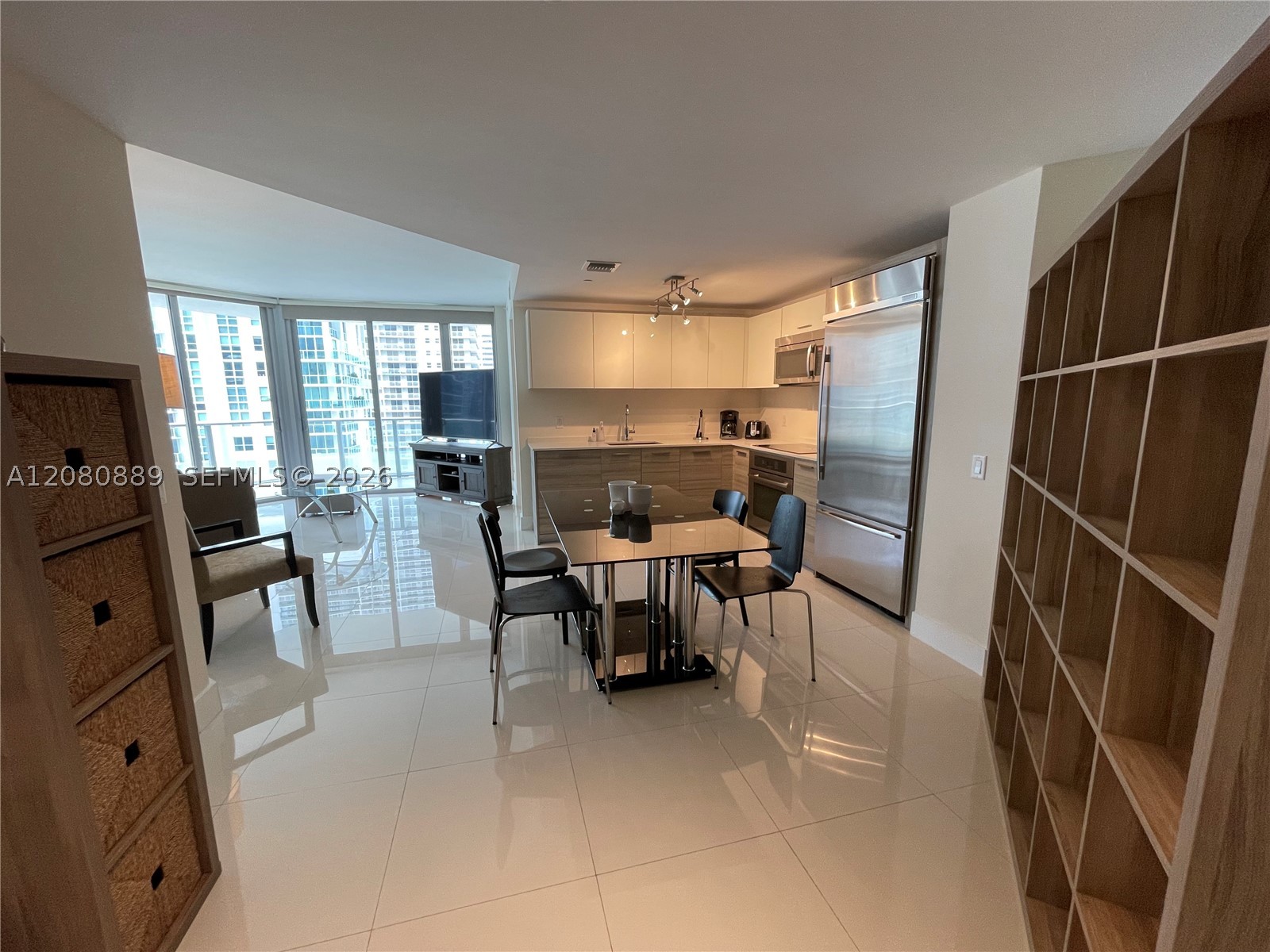 1300 Brickell Bay Dr 2010 Property Photo 8