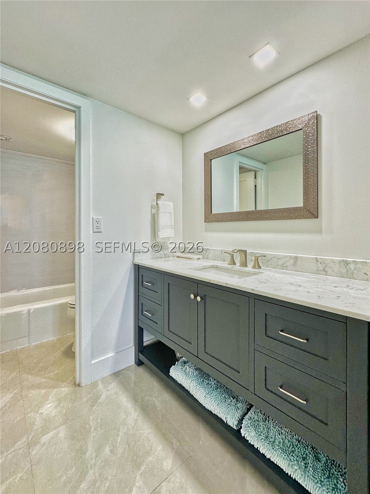 5701 Collins Ave 908 Property Photo 20