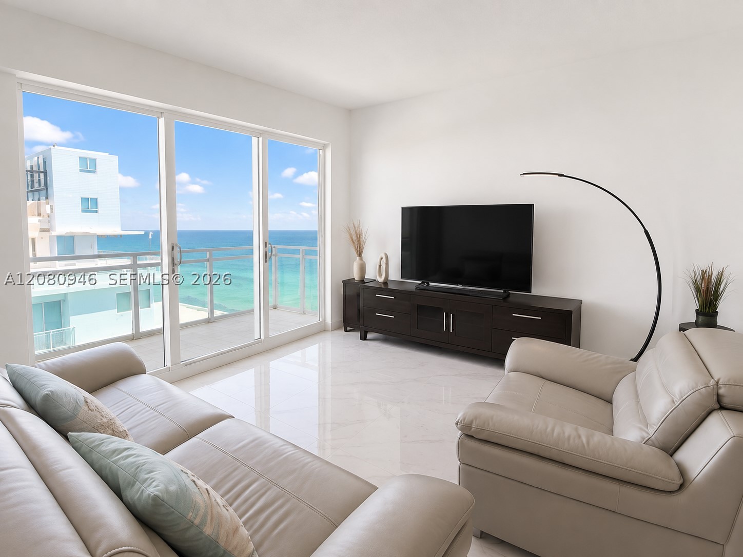 6917 Collins Ave Ph04 Property Photo 2