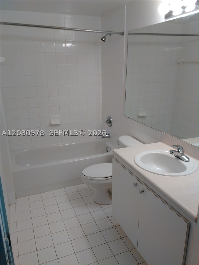 5091 Nw 7 St 402 Property Photo 14