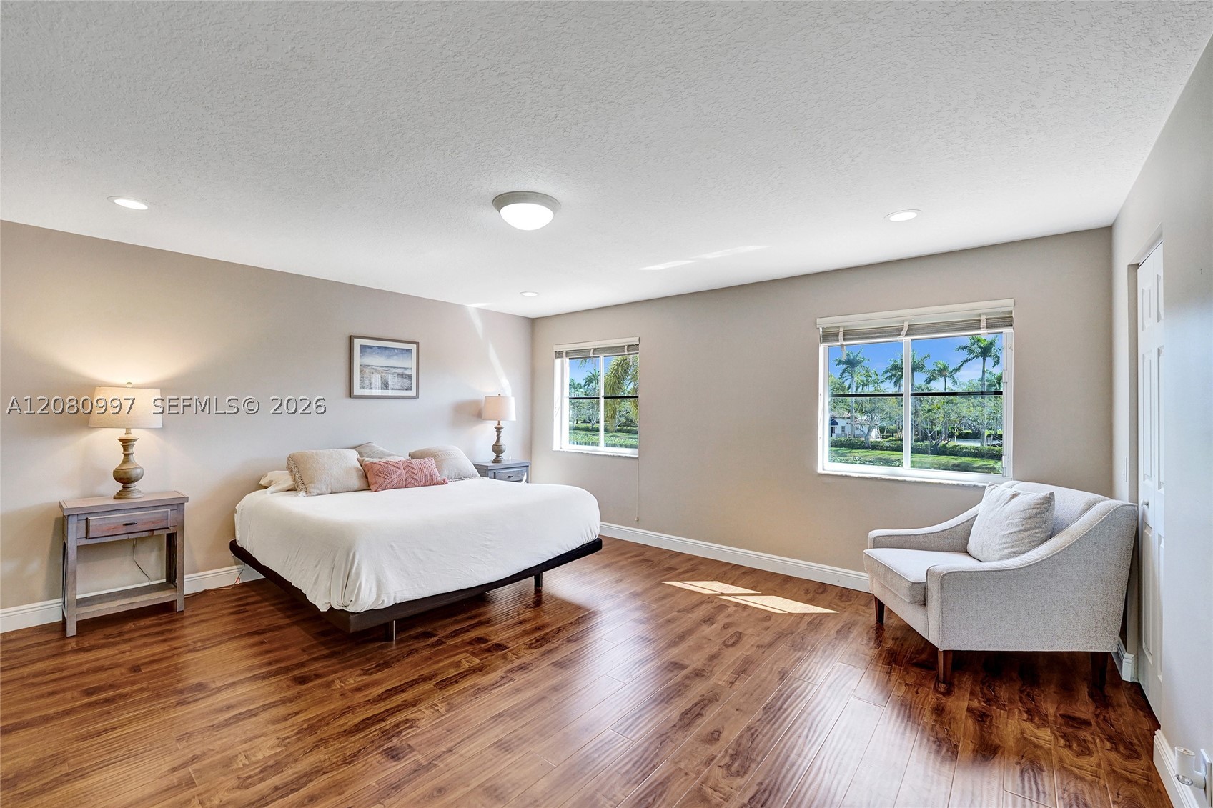 3892 Falcon Ridge Cir Property Photo 11