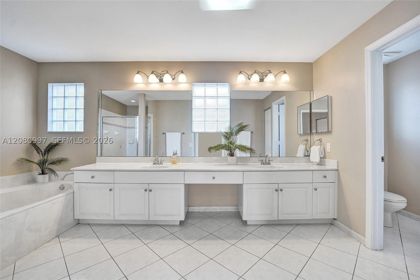 3892 Falcon Ridge Cir Property Photo 14