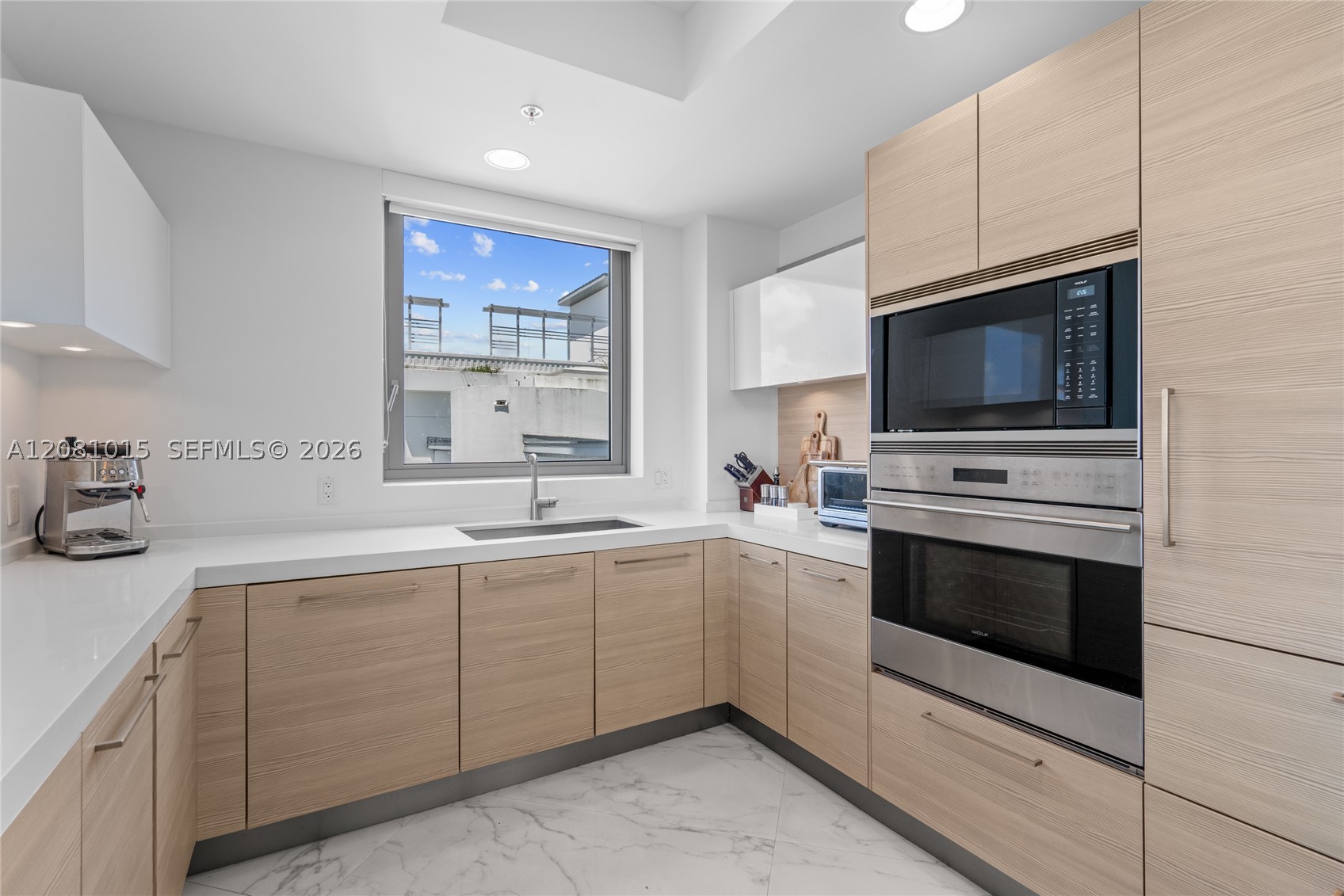 17111 Biscayne Blvd 402 Property Photo 19