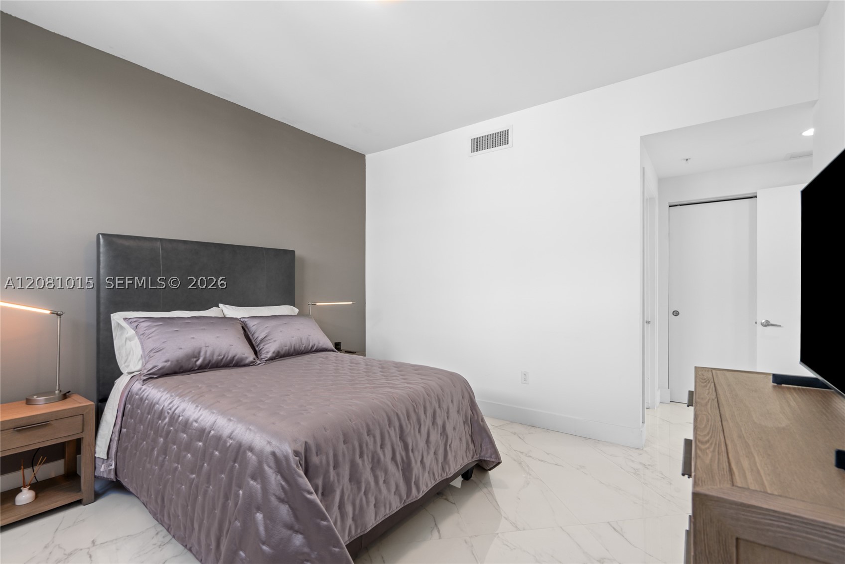17111 Biscayne Blvd 402 Property Photo 45