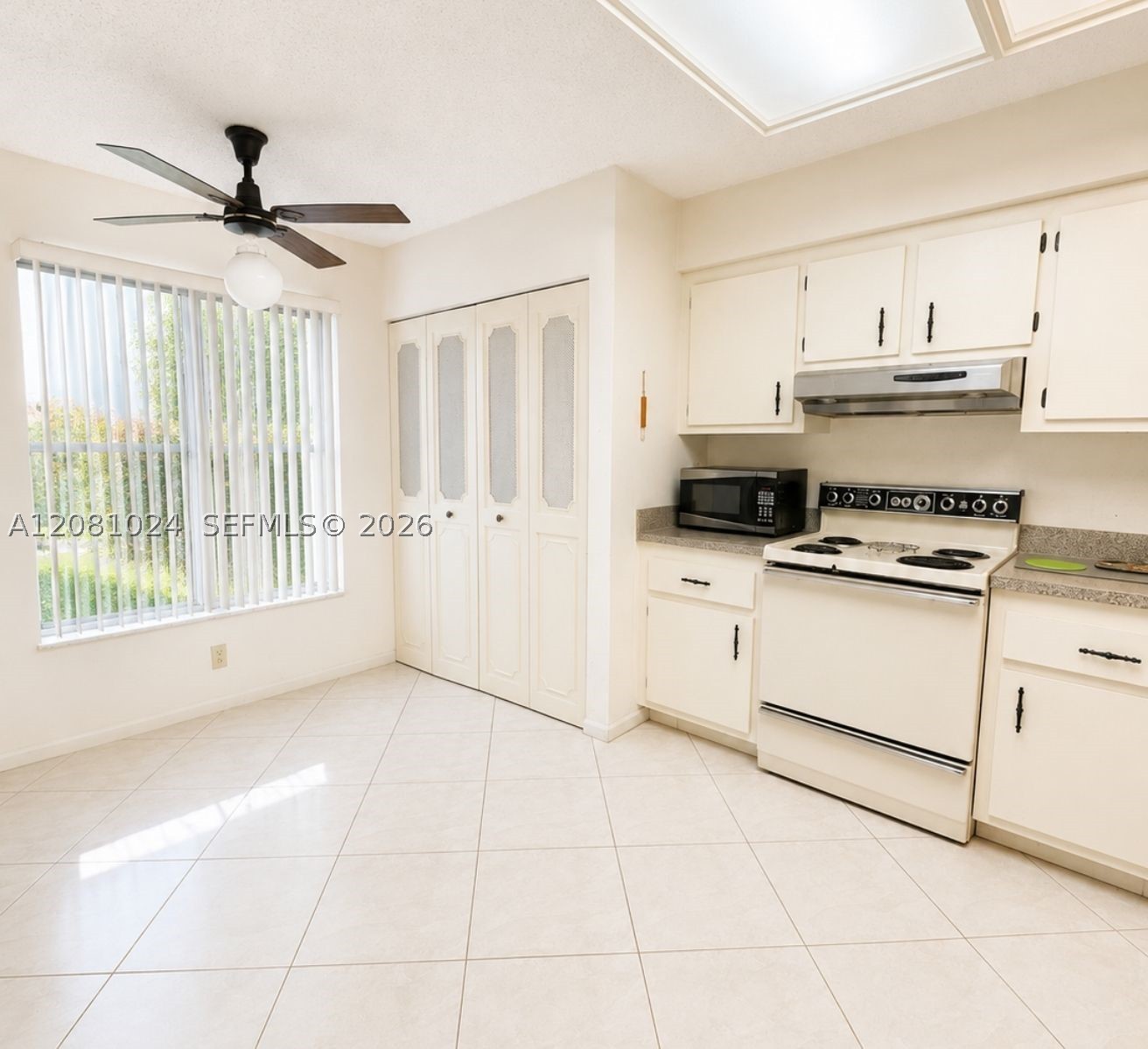14575 Bonaire Blvd 204 Property Photo 3