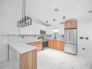 1230 NE 1st Ave # Property Photo 1