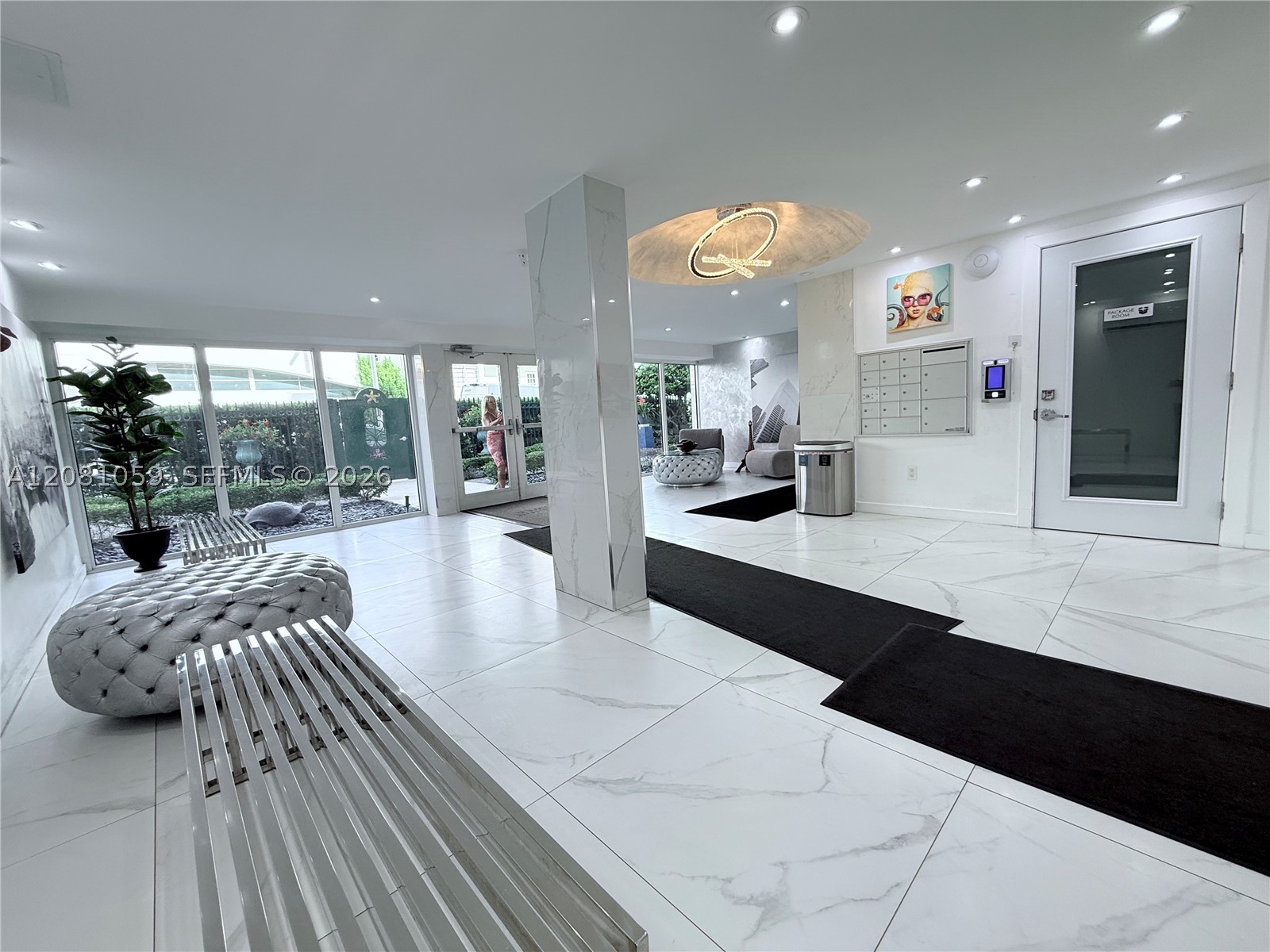 720 Collins Ave 204 Property Photo 22
