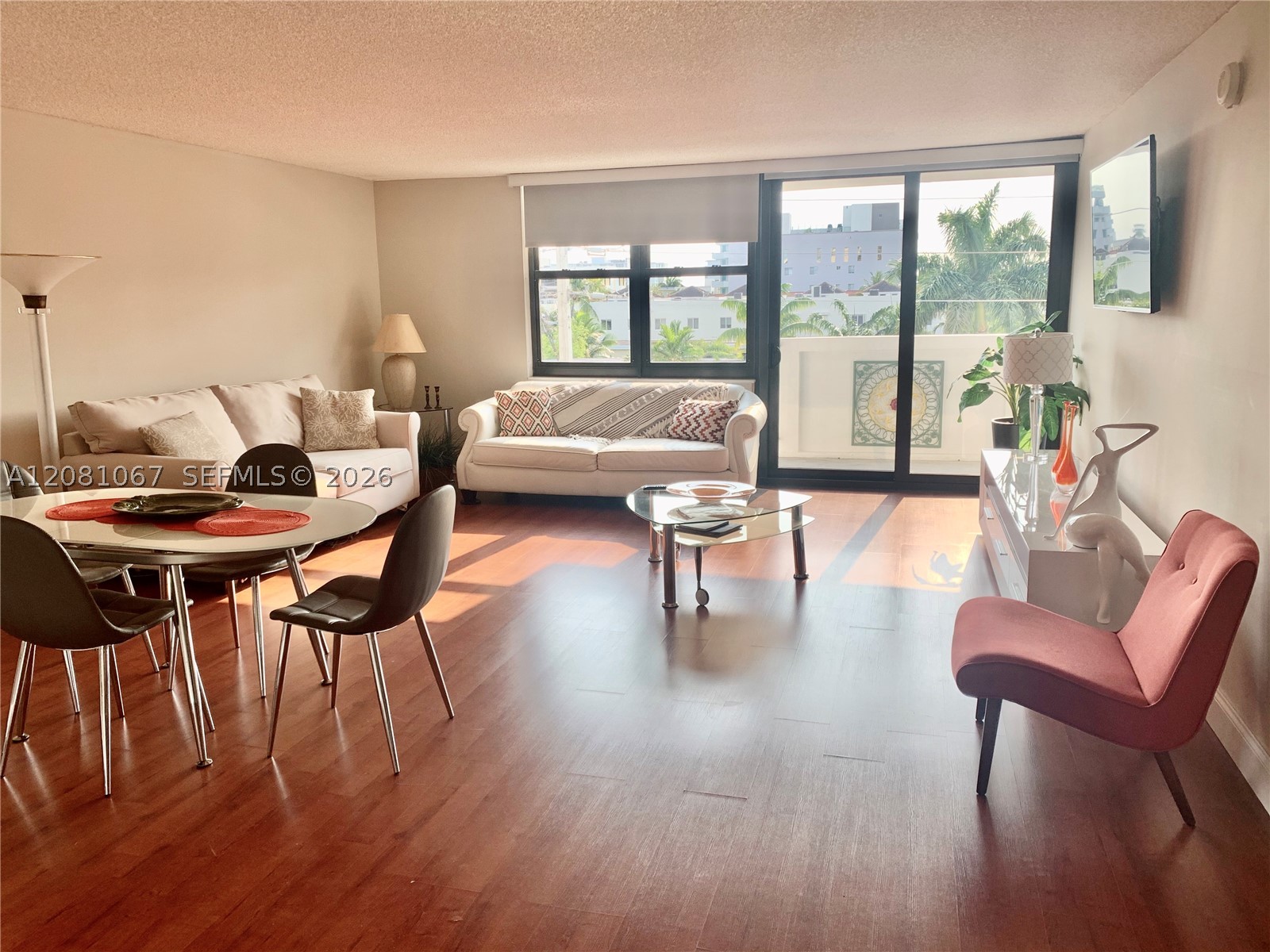 10101 E Bay Harbor Dr 401 Property Photo 2