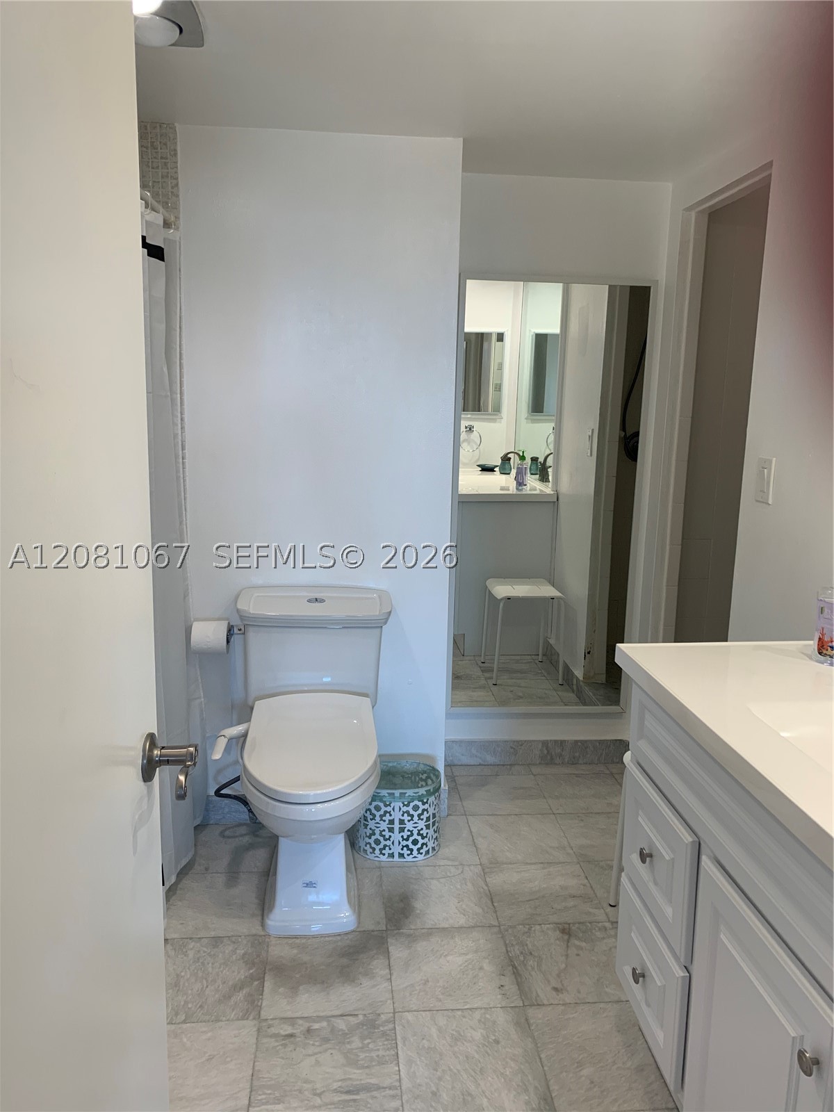 10101 E Bay Harbor Dr 401 Property Photo 13