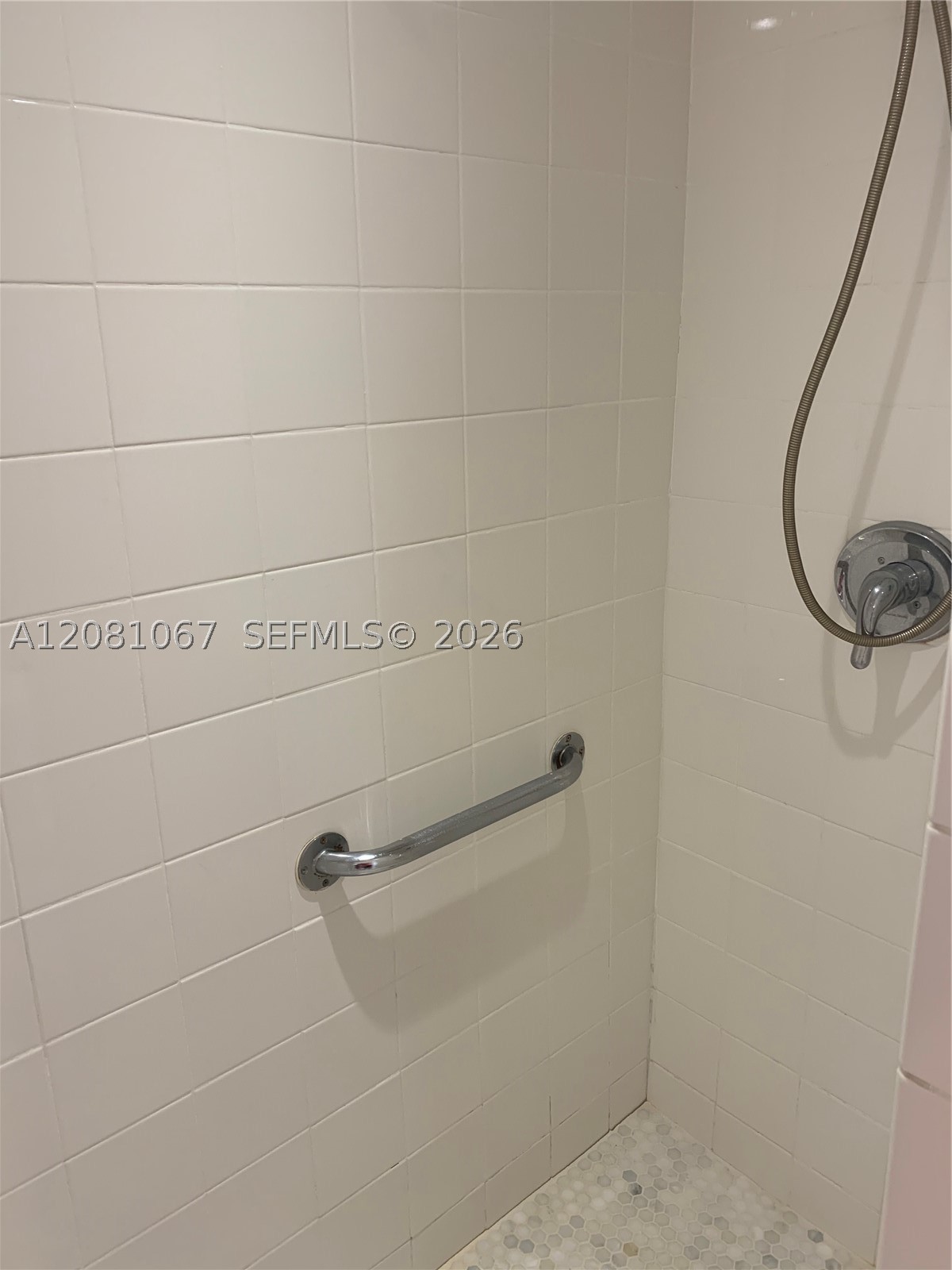 10101 E Bay Harbor Dr 401 Property Photo 14