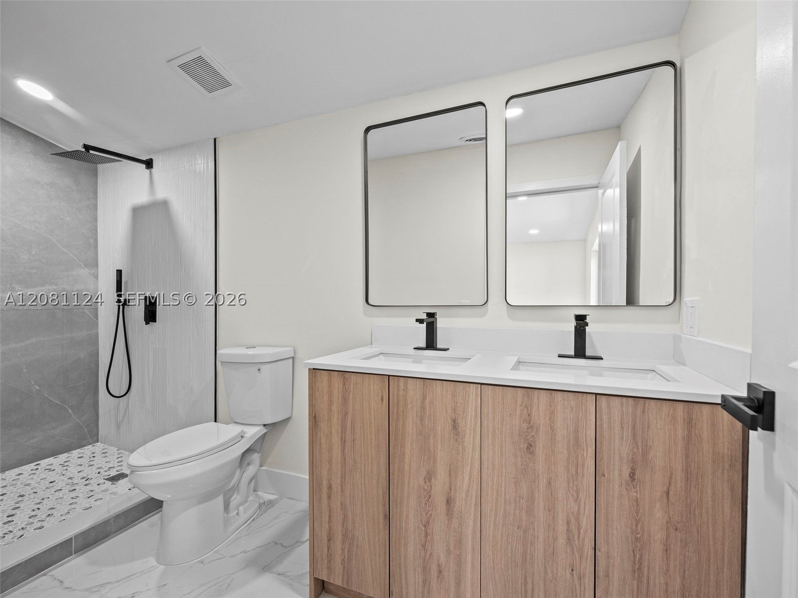 3651 Sw 40th Ave Property Photo 16