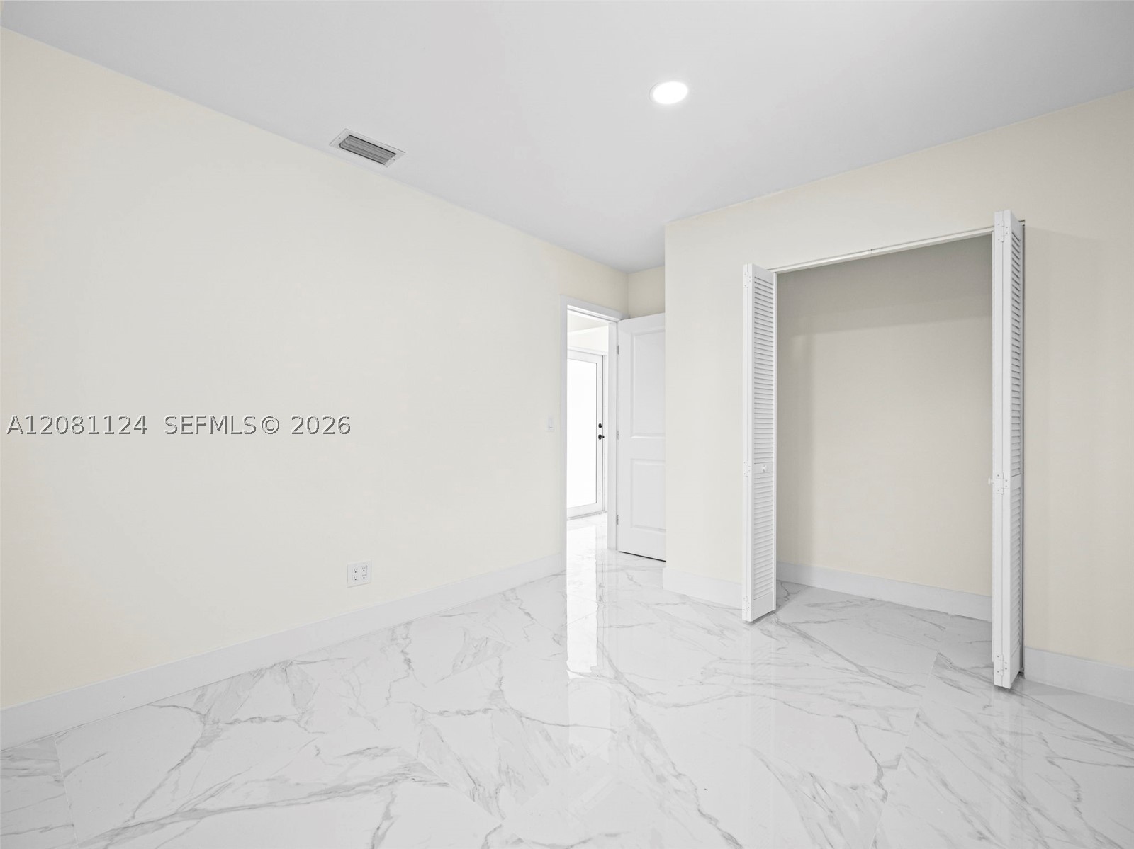 3651 Sw 40th Ave Property Photo 24