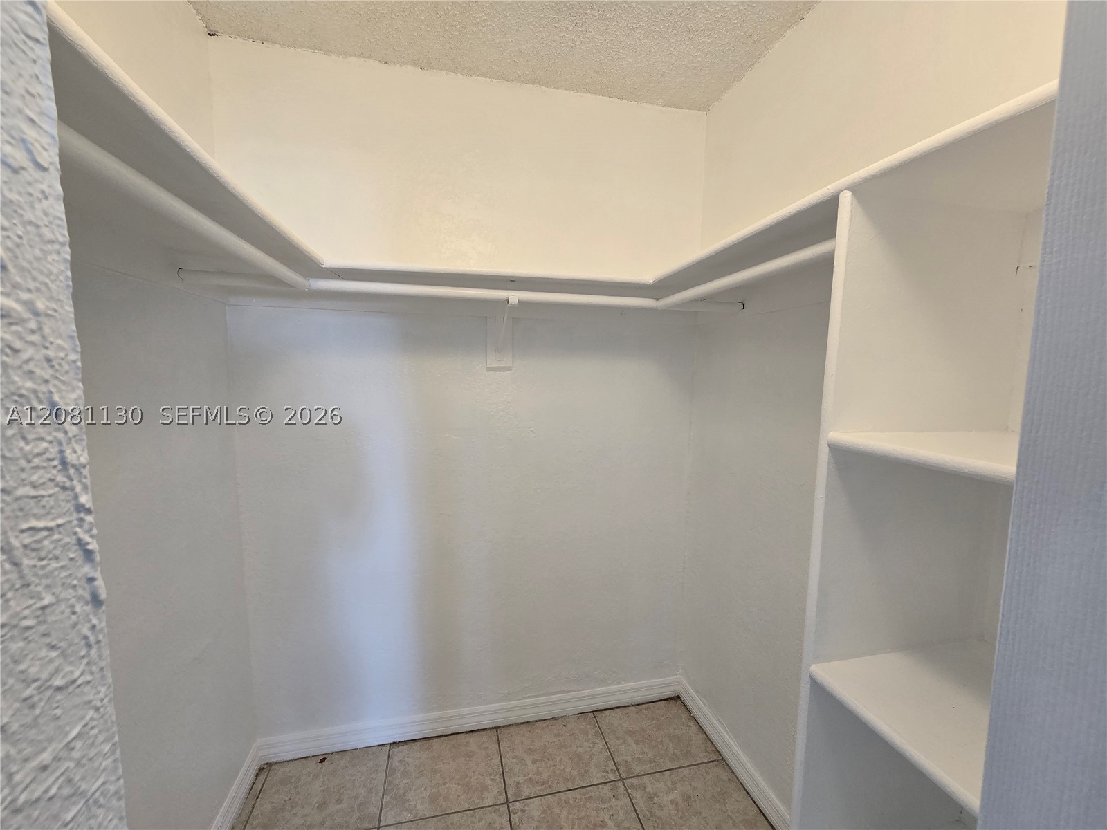 4550 Nw 9th St 310e Property Photo 8