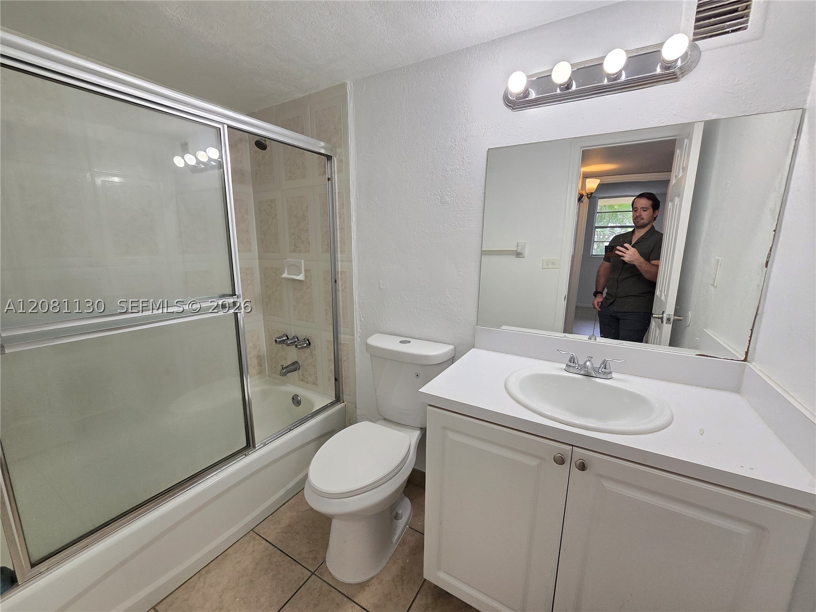 4550 Nw 9th St 310e Property Photo 9