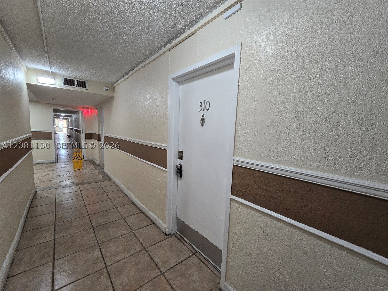 4550 Nw 9th St 310e Property Photo 13
