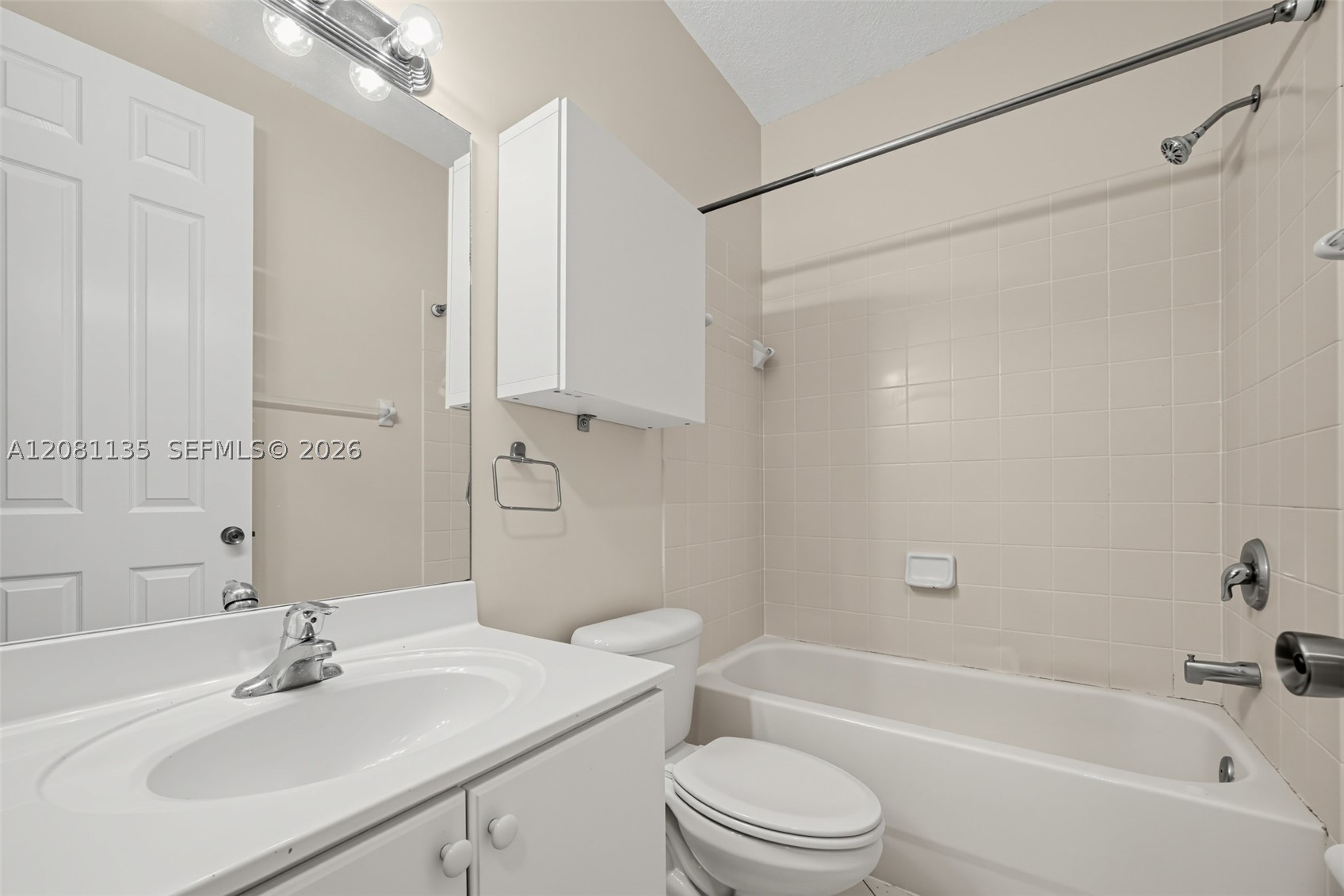 627 Ne 35th Ave Property Photo 16
