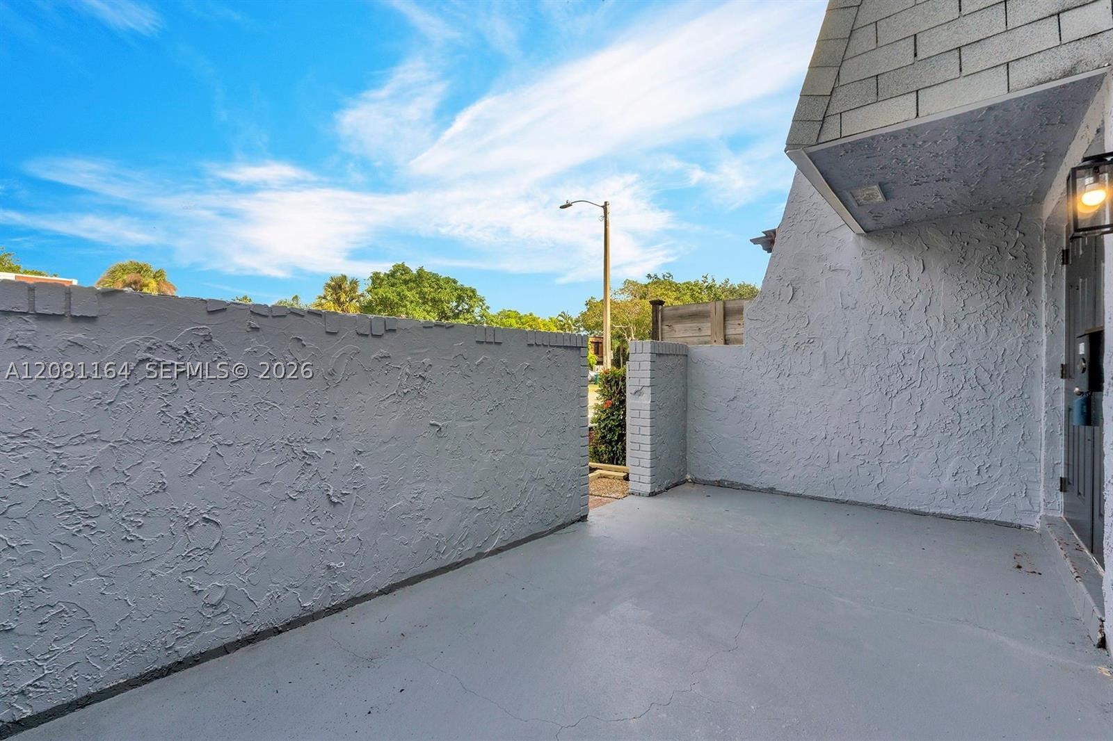 7402 Nw 75th St Property Photo 5