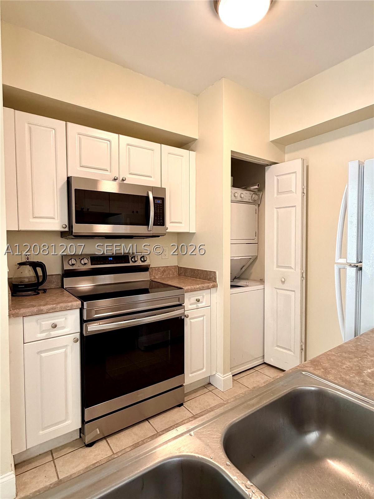17150 N Bay Rd 2419 Property Photo 5