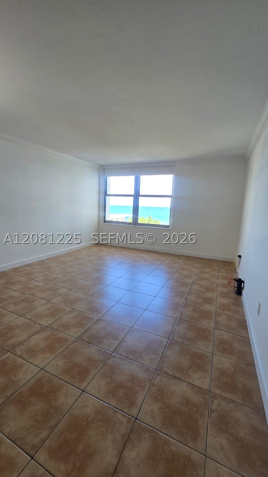 2899 Collins Ave 1005 Property Photo 11