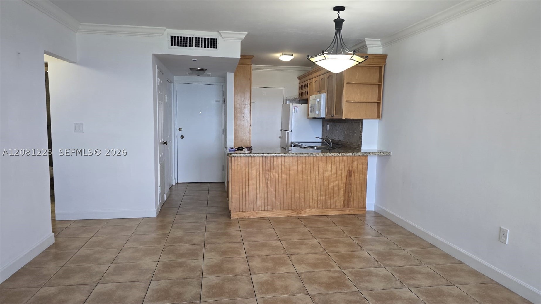2899 Collins Ave 1005 Property Photo 16