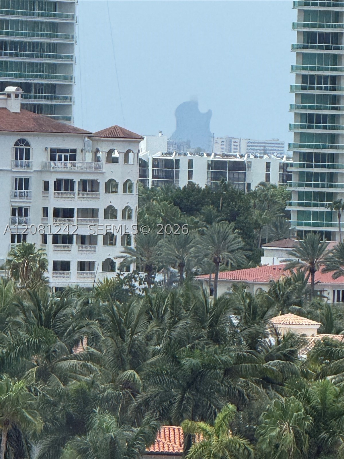 19201 Collins Ave 717 Property Photo 10