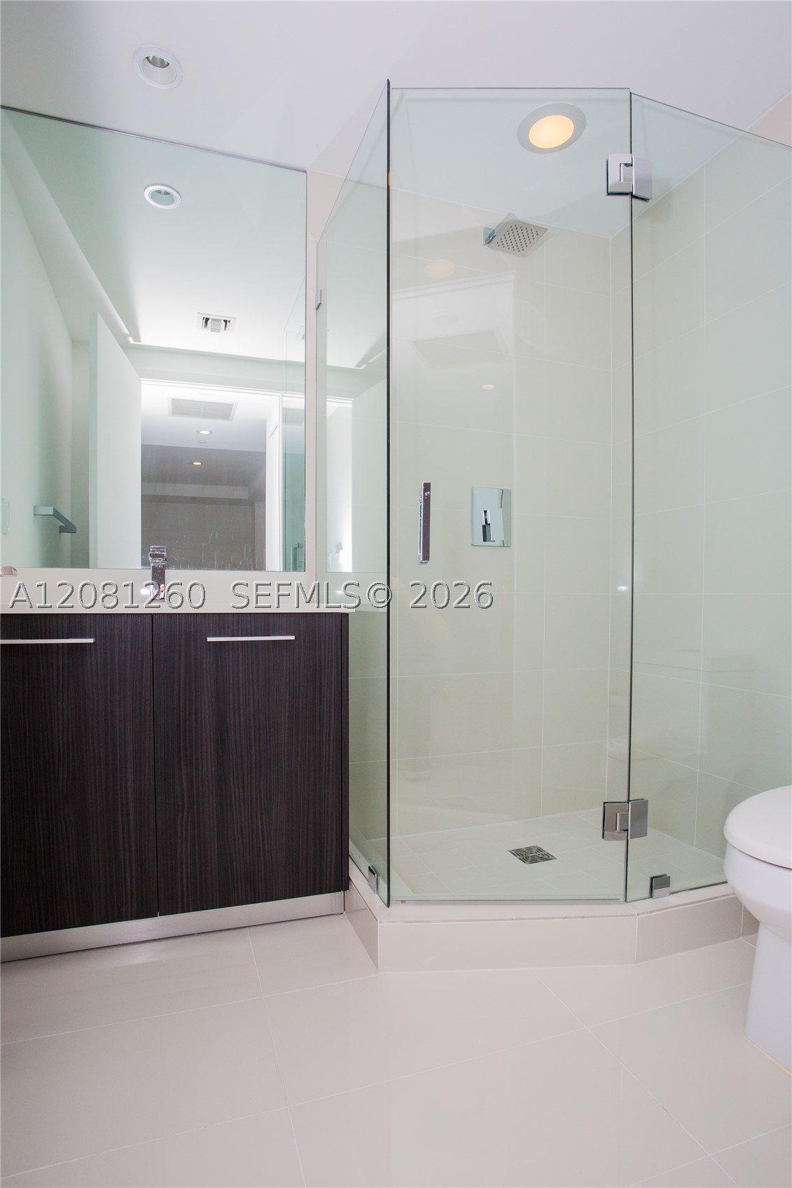 45 Sw 9th St 3204 Property Photo 15