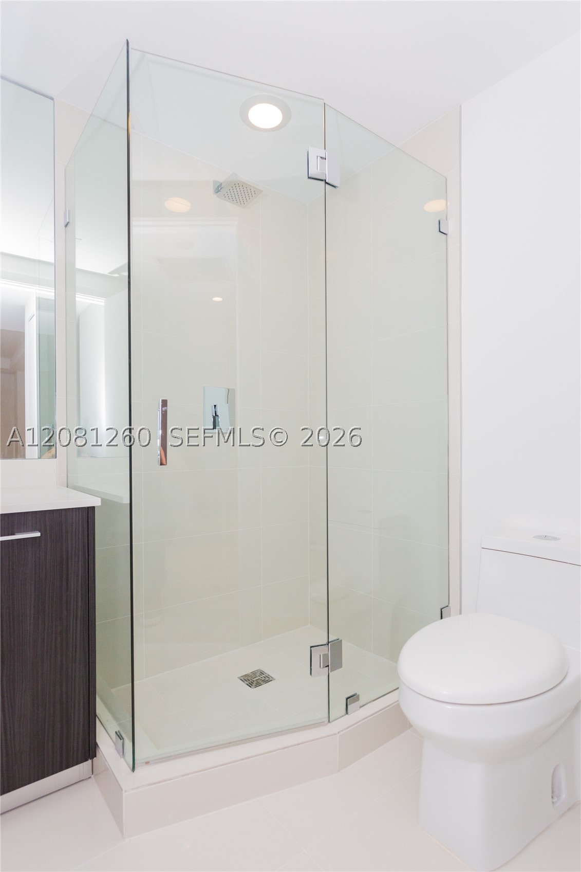 45 Sw 9th St 3204 Property Photo 16