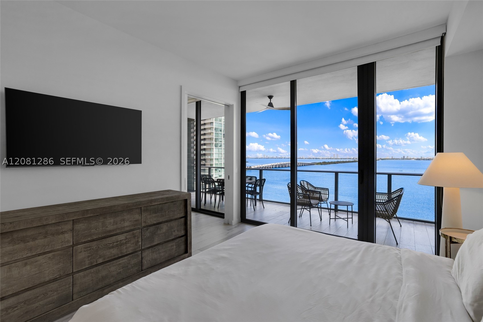 480 Ne 31st St 1502 Property Photo 25