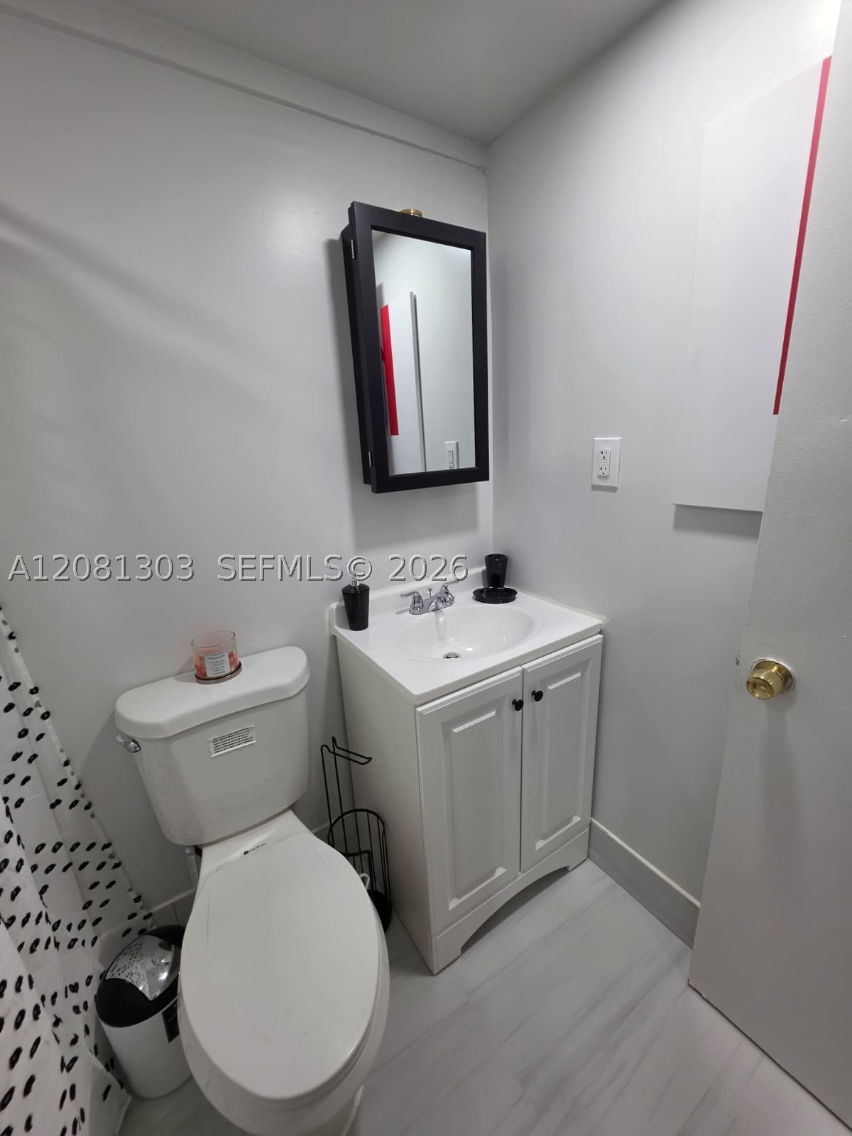 A12081303 Property Photo 10