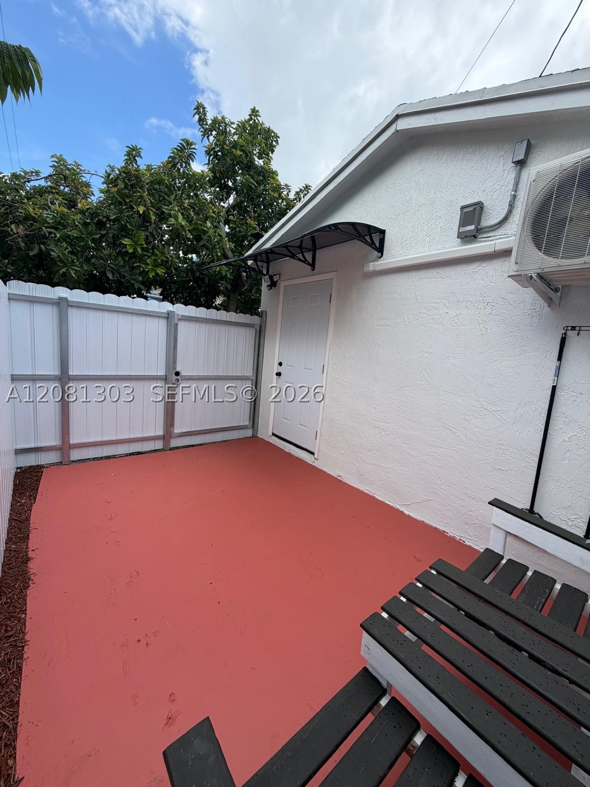A12081303 Property Photo 16