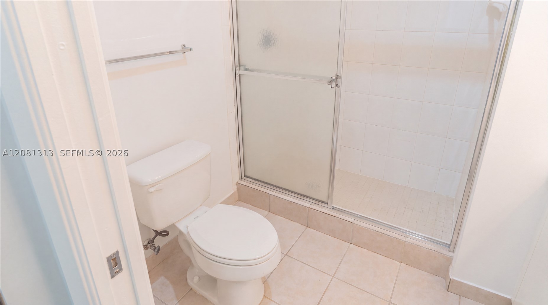 7920 N Nob Hill Rd 305 Property Photo 14