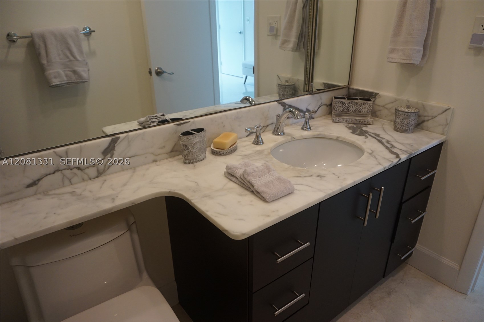 1121 Crandon Blvd E1006 Property Photo 25