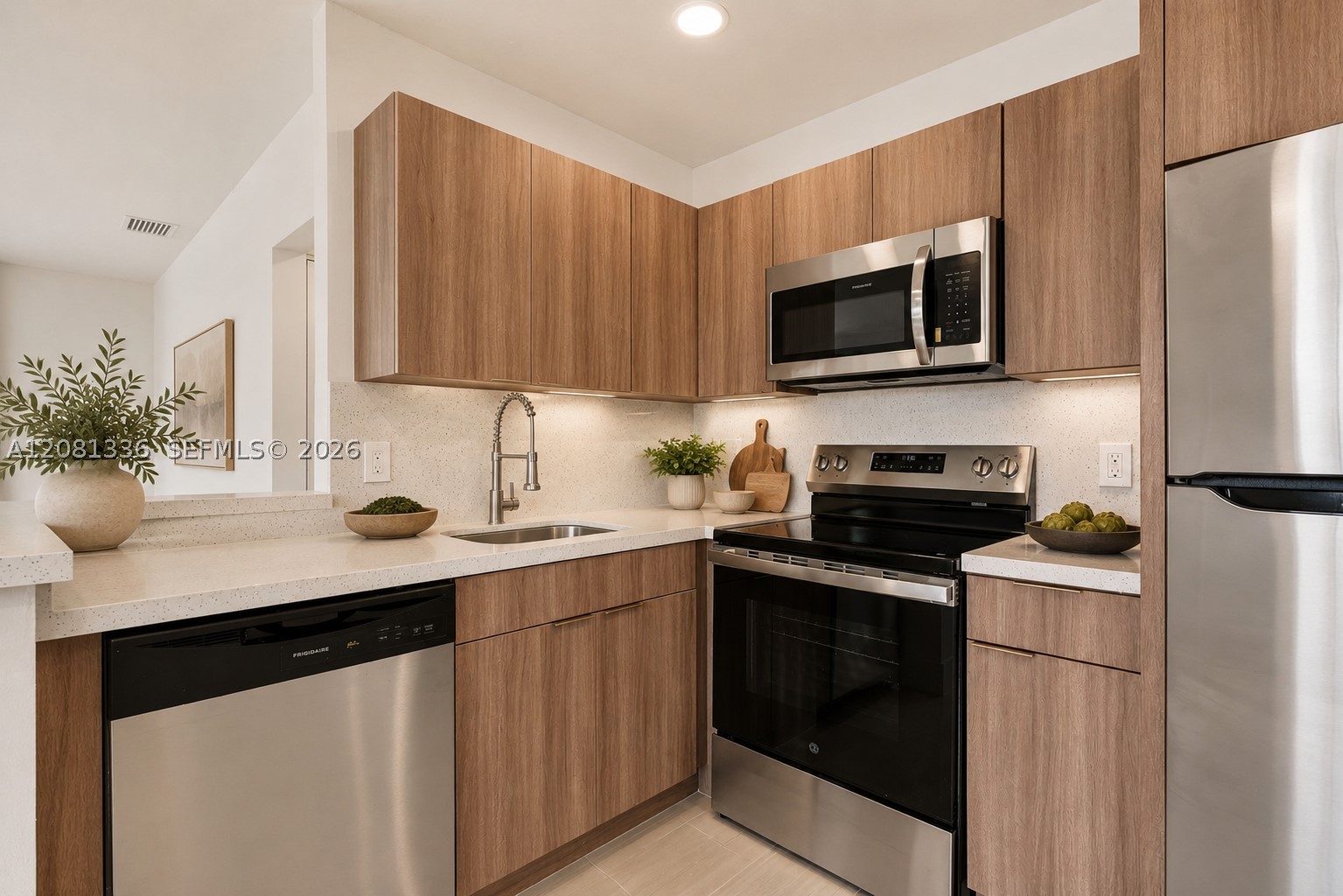 2830 Coral Springs Dr 2830 Property Photo 6