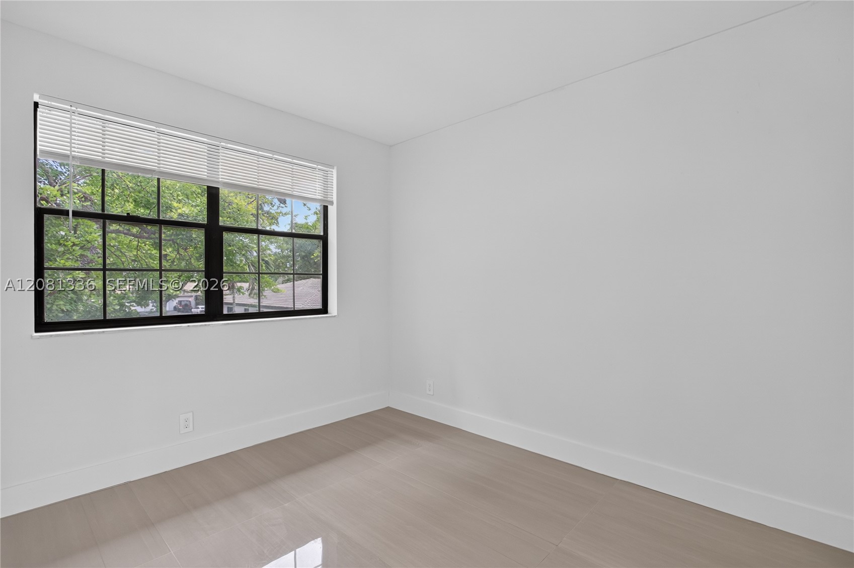 2830 Coral Springs Dr 2830 Property Photo 10