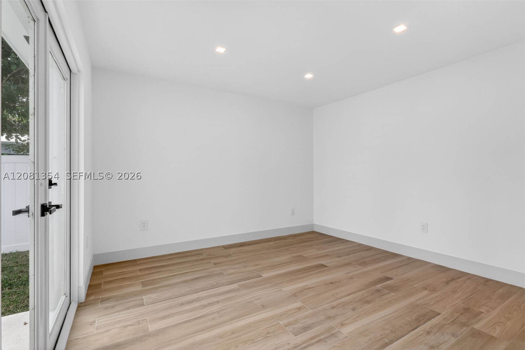 1917 N Swinton Ave Property Photo 33