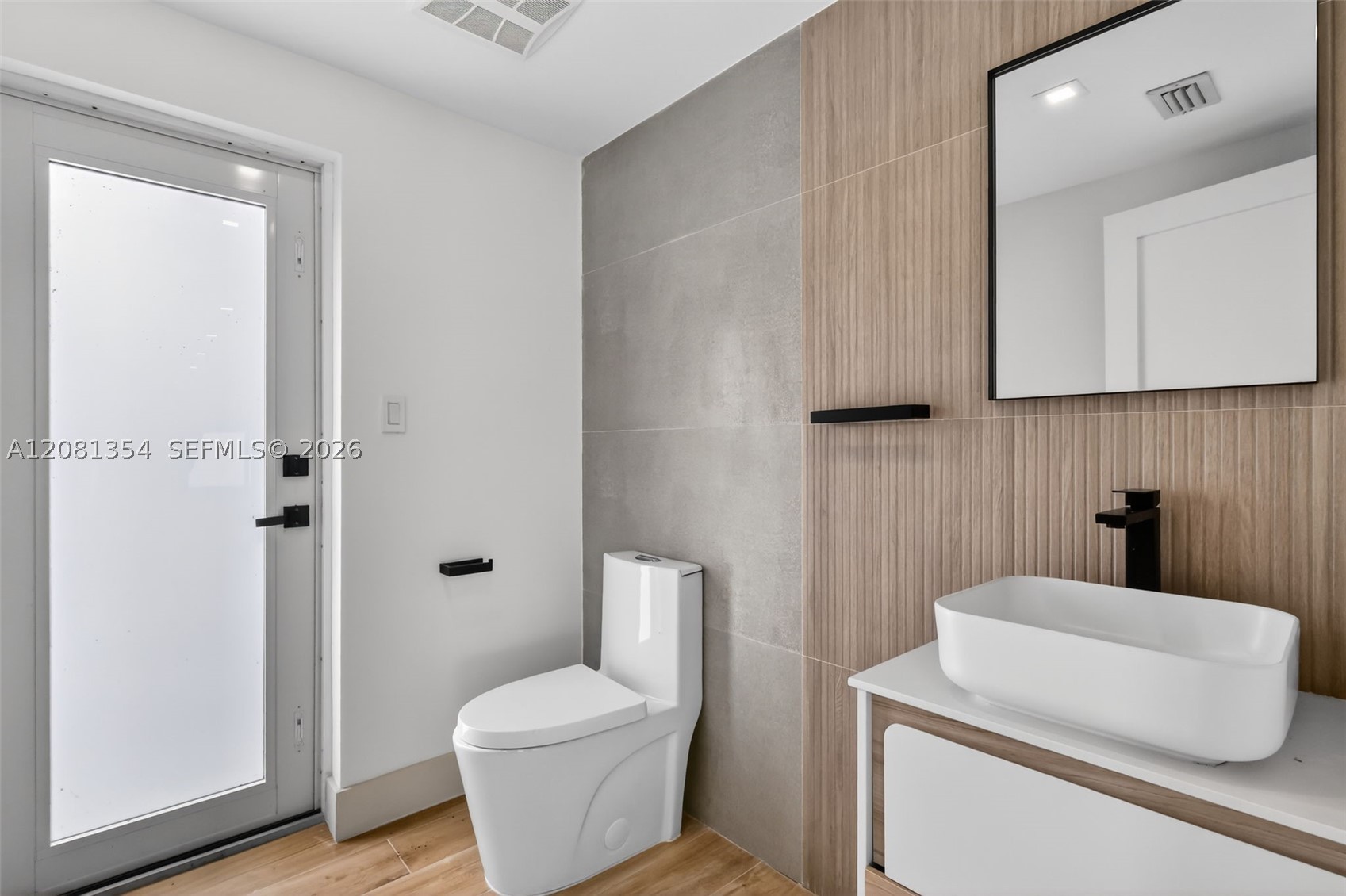 1917 N Swinton Ave Property Photo 44
