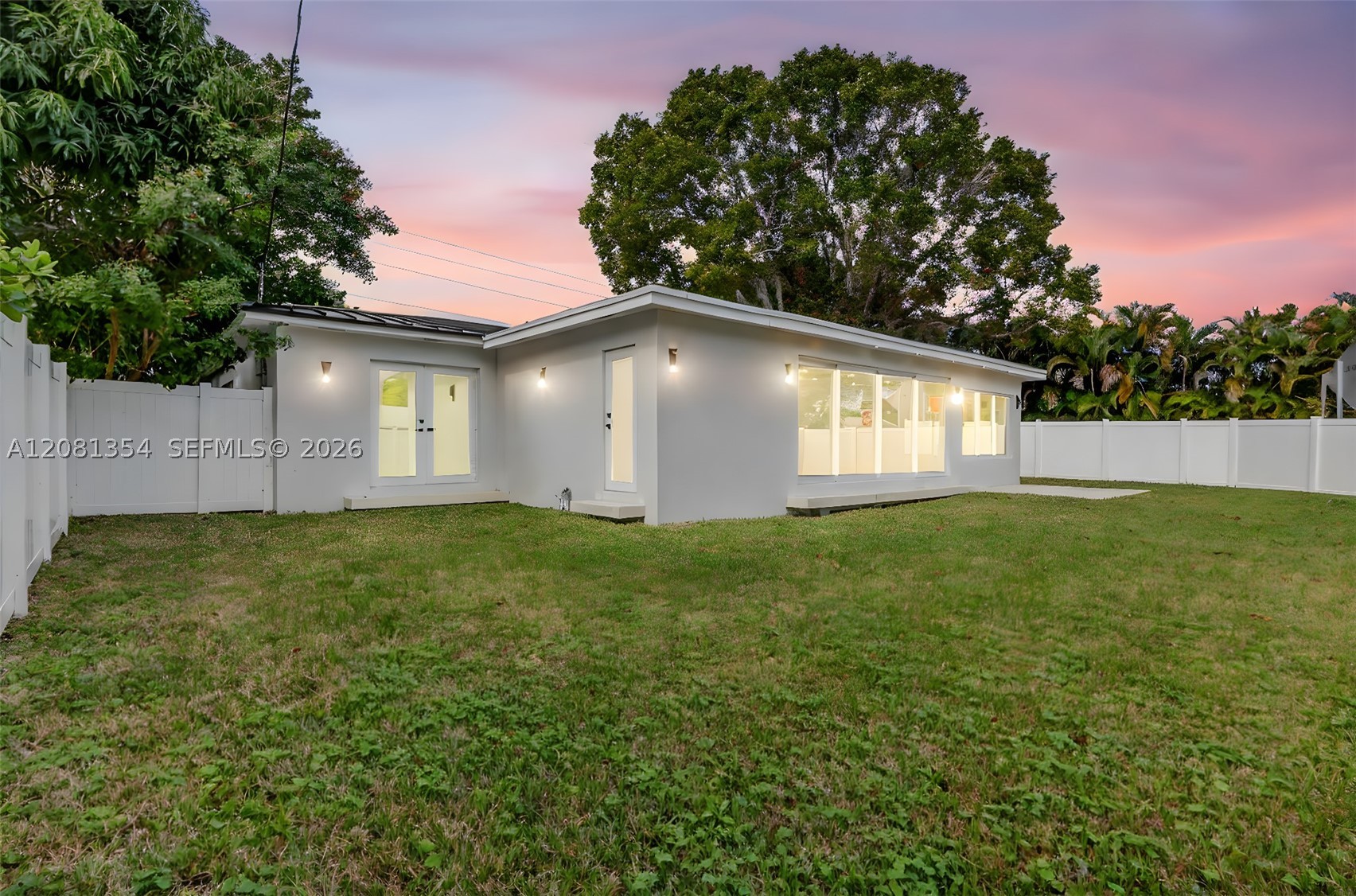 1917 N Swinton Ave Property Photo 60