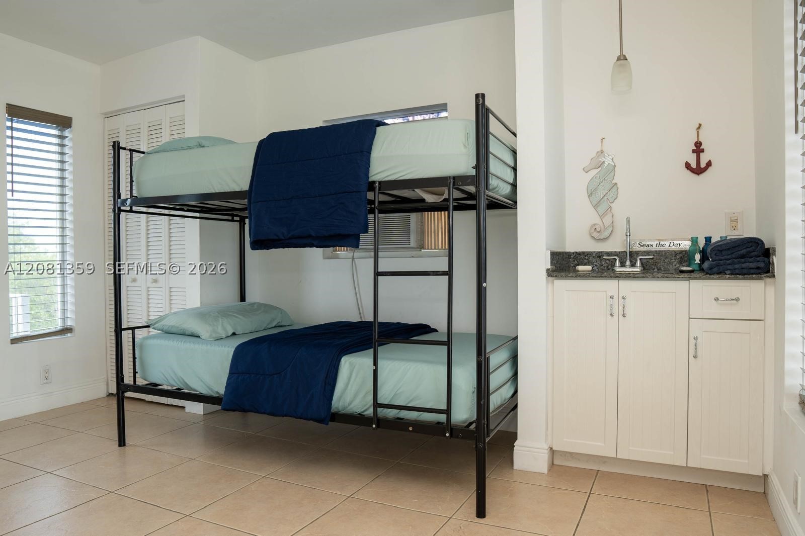 350 Hazel St Property Photo 26