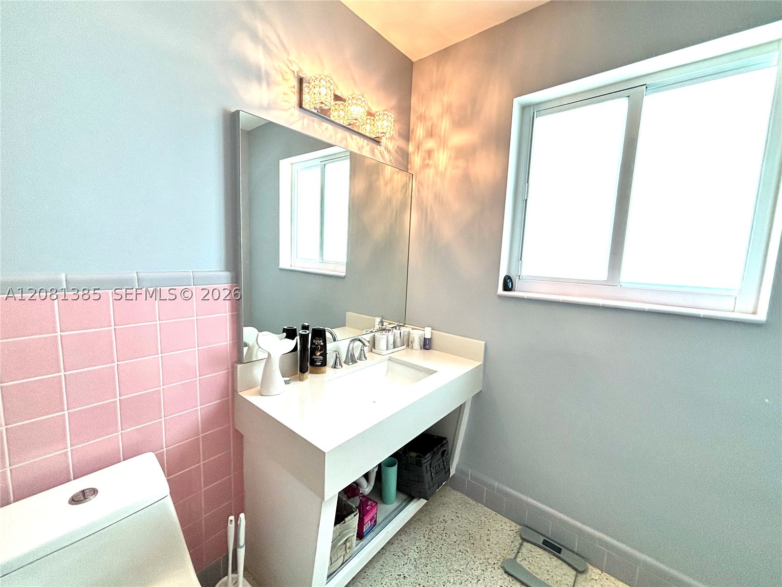 30 Ne 125th St Property Photo 17