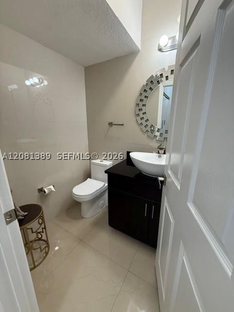 692 Nw 170th Ter Property Photo 9