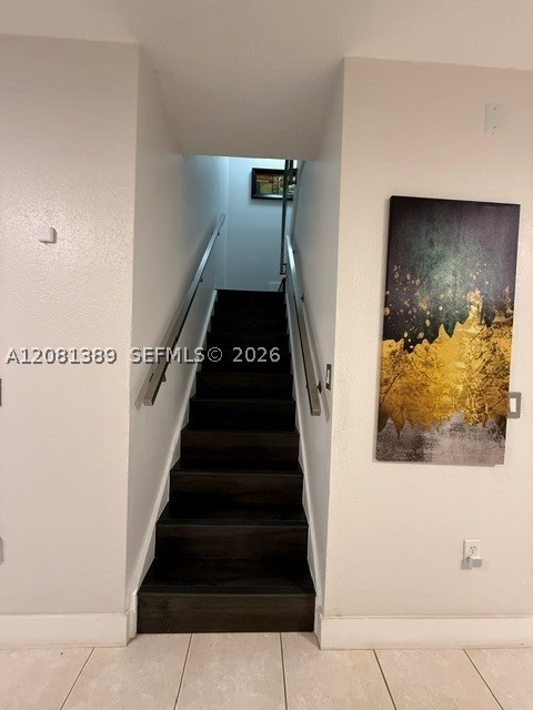 692 Nw 170th Ter Property Photo 10