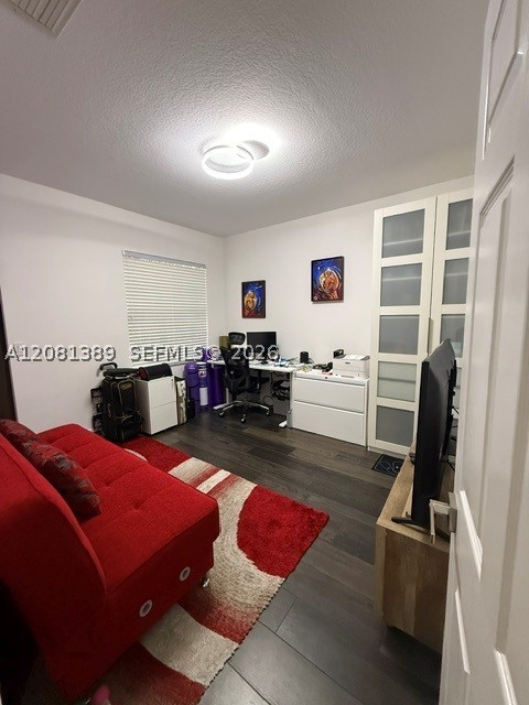 692 Nw 170th Ter Property Photo 19